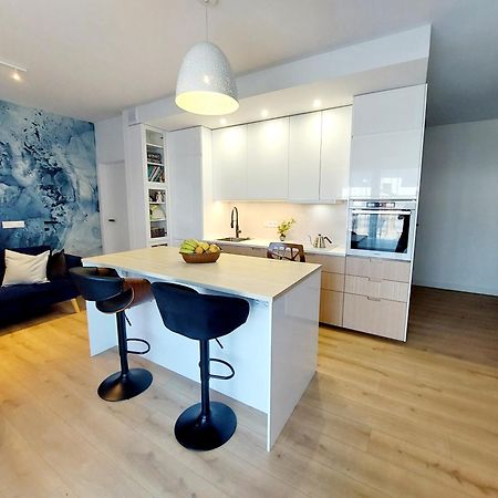 Luxury Modern New Apartment With Garden Close To Wroclaw Self Check-In 24H Siechnice Luaran gambar